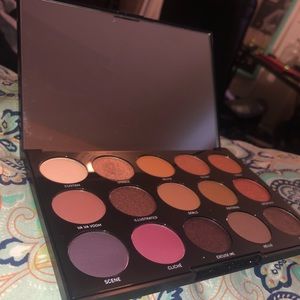 💝Never used Morphe eyeshadow palette💝